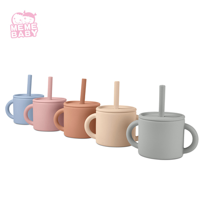 Temperature Resistance No Spill Silicone Straw Cup With Handles 220ml